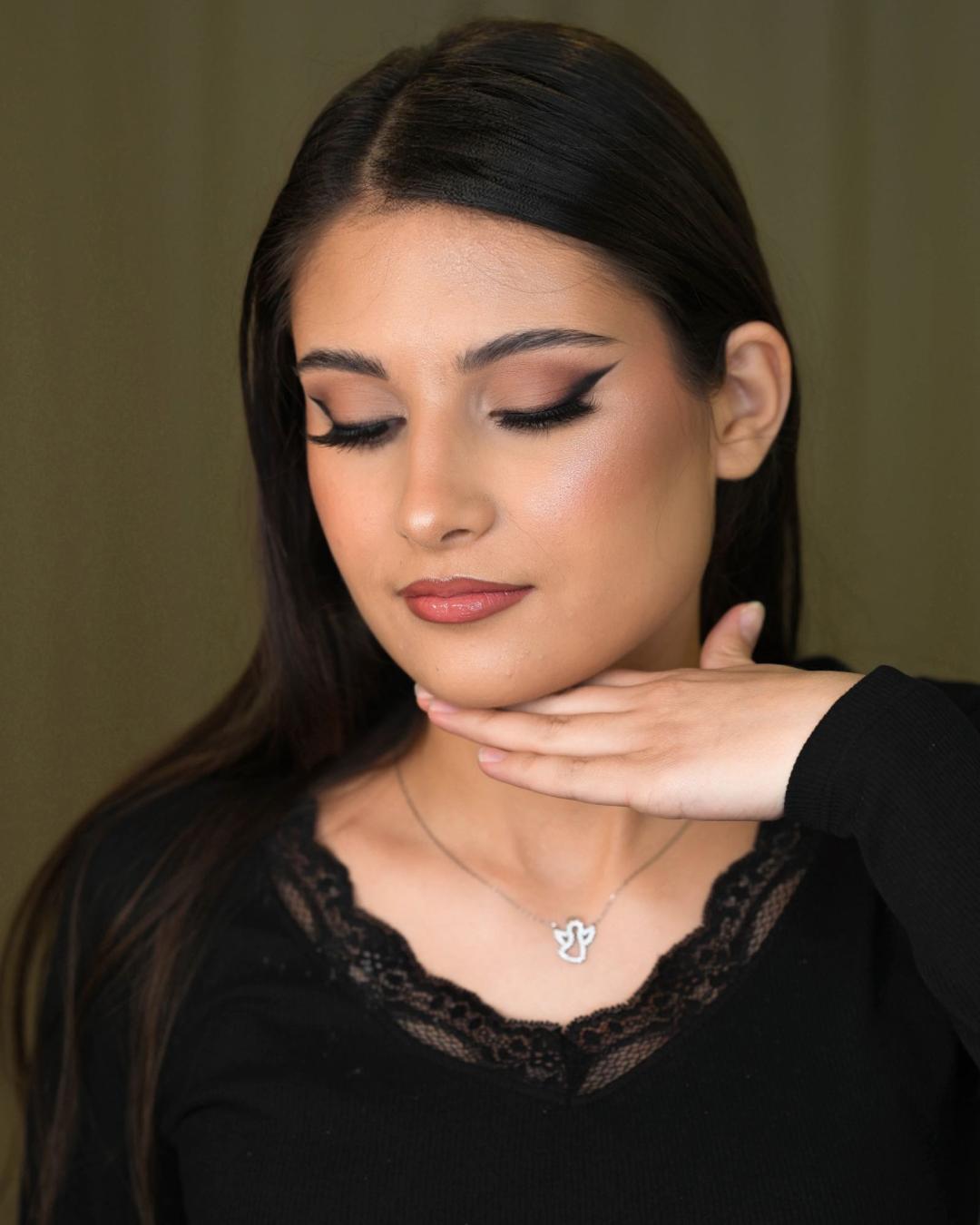 Ivana Vit #beograd Make-up / šminkanje Profesionalno šminkanje za apsolventsko veče