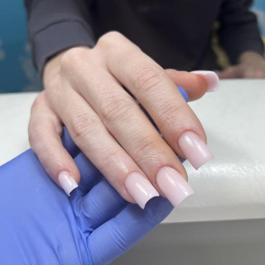 Touch Aesthetic&Medical care #beograd Nadogradnja noktiju Nadogradnja noktiju gel - M dužina - majs