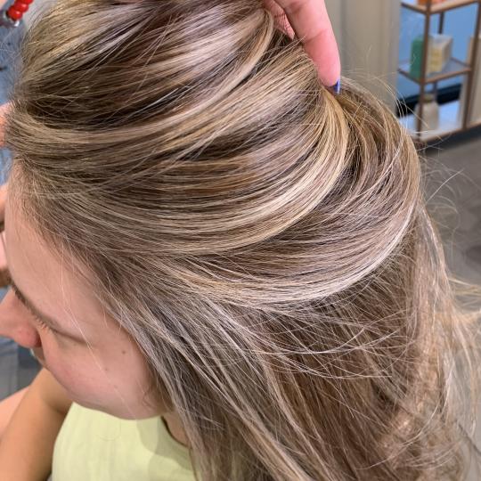 Beauty Industry Women1 #beograd Pramenovi Pramenovi / Balayage / Ombre + feniranje - duga kosa