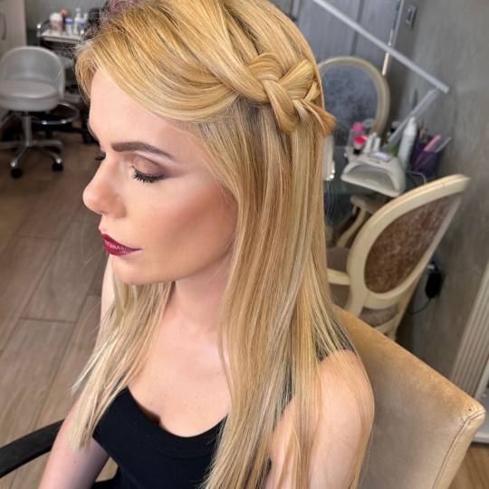 Bibi beauty centar #beograd Make-up / šminkanje Profesionalno šminkanje + veštačke trepavice + s