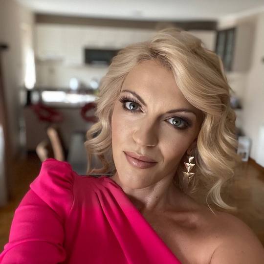 GM Beauty studio #beograd Make-up / šminkanje Profesionalno šminkanje + veštačke trepavice