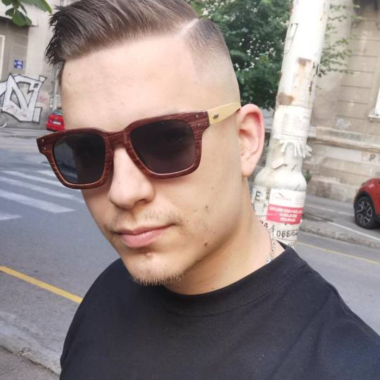 Makva #beograd Muško šišanje Muško šišanje + pranje kose