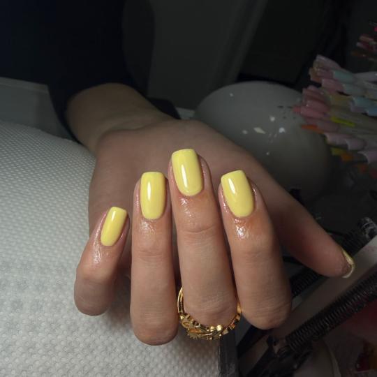 Sneža Nails #beograd Manikir Manikir + ojačavanje noktiju gelom