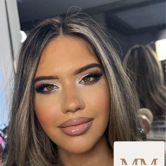 Beauty by Ivona Plus #nis Make-up / šminkanje Profesionalna večernja / dnevna šminka - sa trepavi