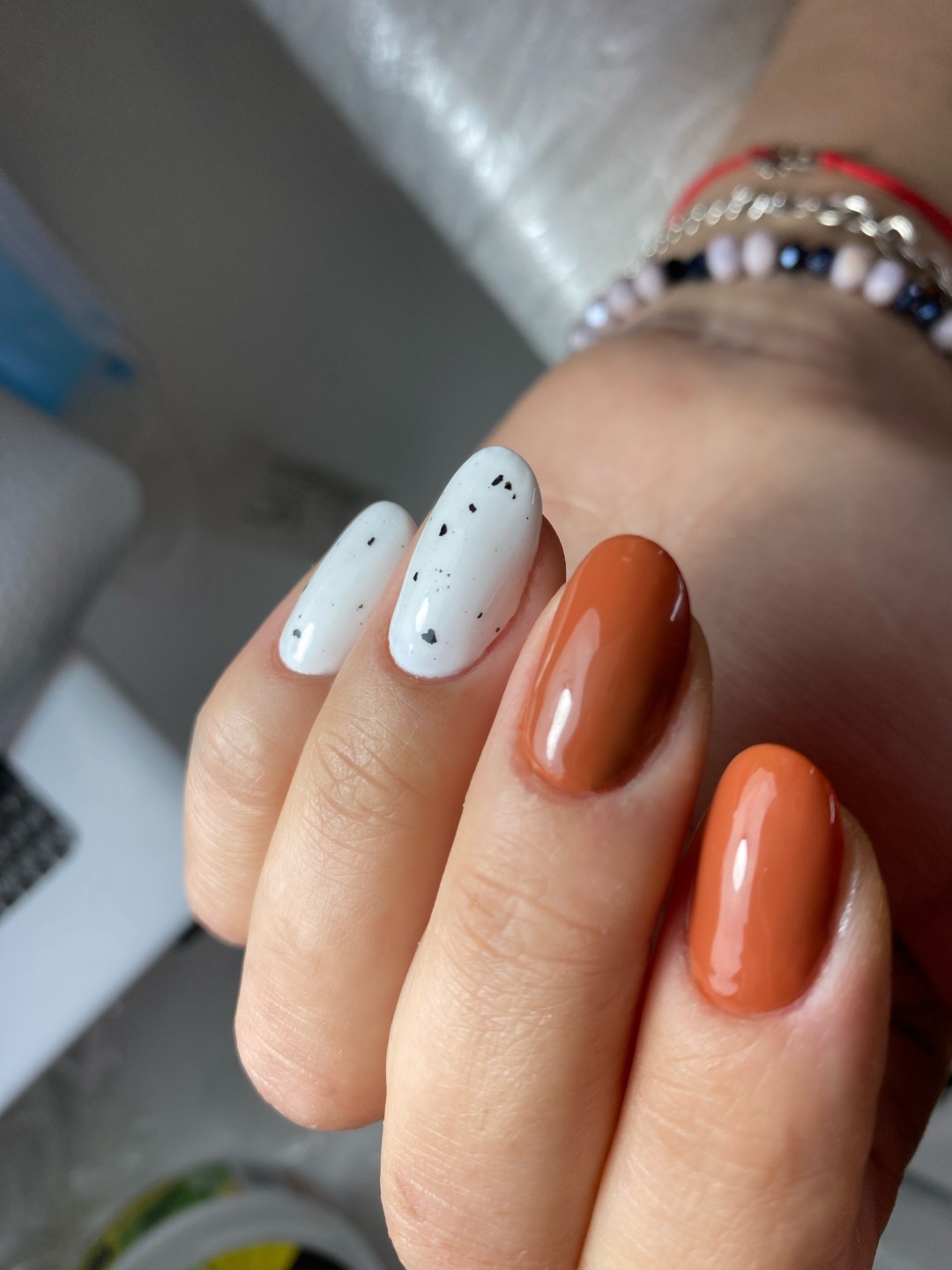 Frančeska beauty studio #novisad Korekcija noktiju Korekcija izlivanja noktiju gelom - S dužina