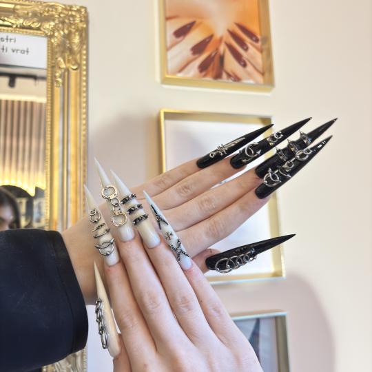 Beautopia #beograd Korekcija noktiju Korekcija gela - ekstremna dužina