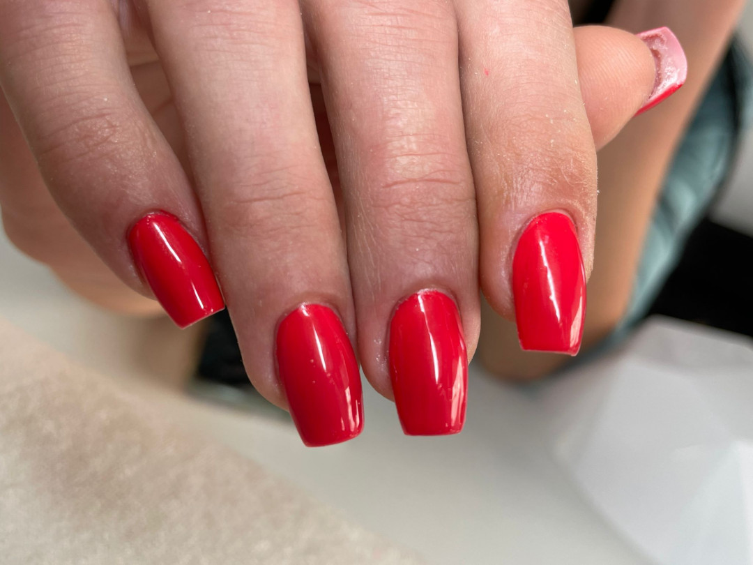 Bling Bling Nails and Lashes #beograd Izlivanje noktiju Izlivanje noktiju gelom - S dužina