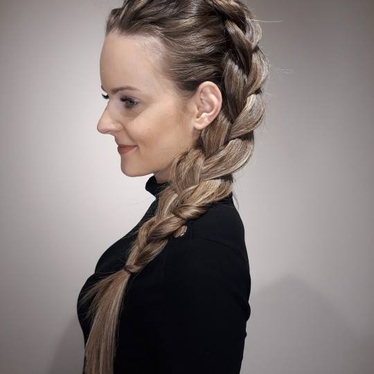Vanity Hair #beograd Pletenice, kike, punđe Kika - cela kosa / riblja kost / obrnuta pletenica