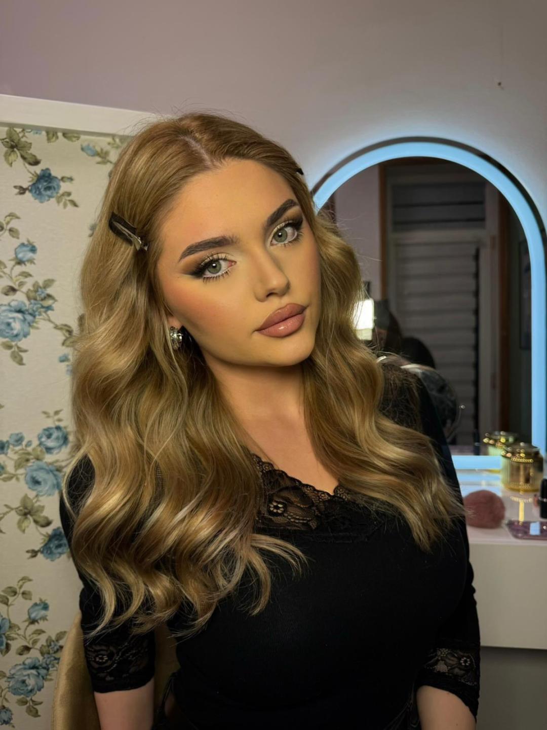 La Hermosa Beauty Studio #beograd Make-up / šminkanje Profesionalno šminkanje + veštačke trepavice