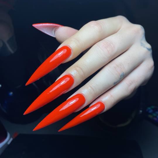 Beautopia #beograd Korekcija noktiju Korekcija gela - ekstremna dužina