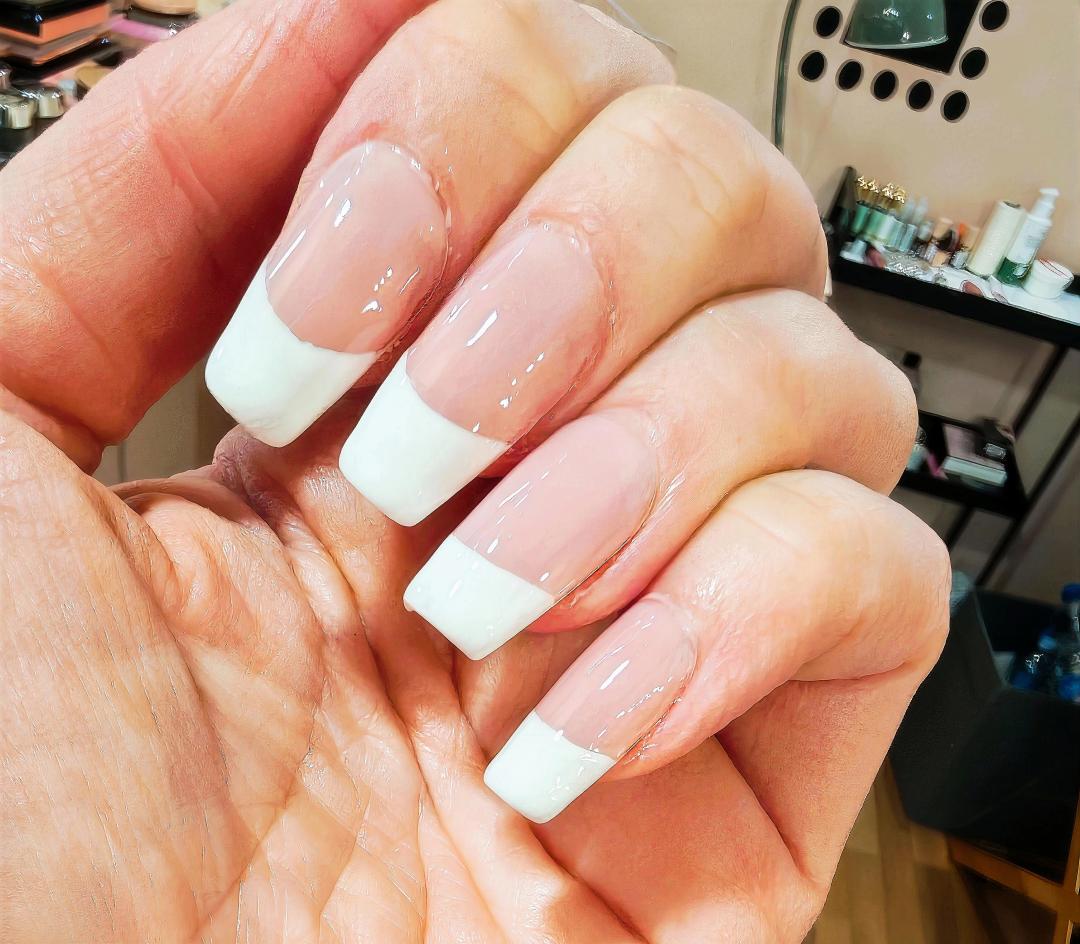90s french signature nails - Nikita studio, Beograd Manikir Nokti Manikir, Beograd, Centar, Stari grad, Dorćol