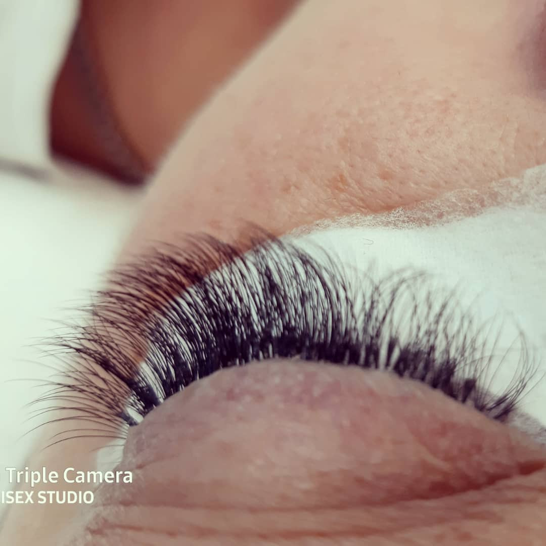 Albina Unisex Studio Lepote #temerin Nadogradnja trepavica Nadogradnja volumenskih trepavica 4D + oblikovanje obrva GRATIS