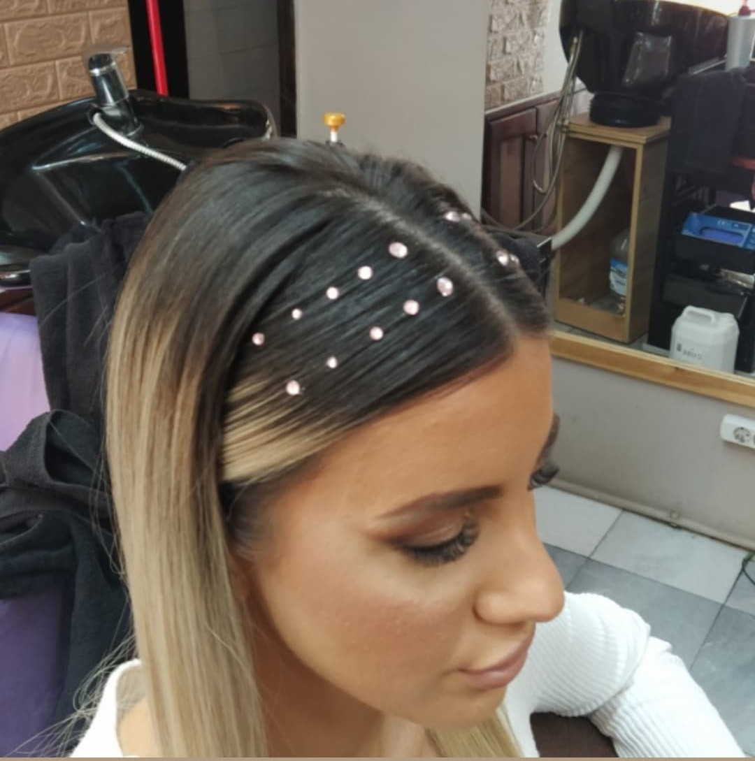 Frizura - jednostavna - Studio Krasiva, Kruševac Svečane i frizure za svadbu Frizerski saloni Svečane i frizure za svadbu, Kruševac, Centar