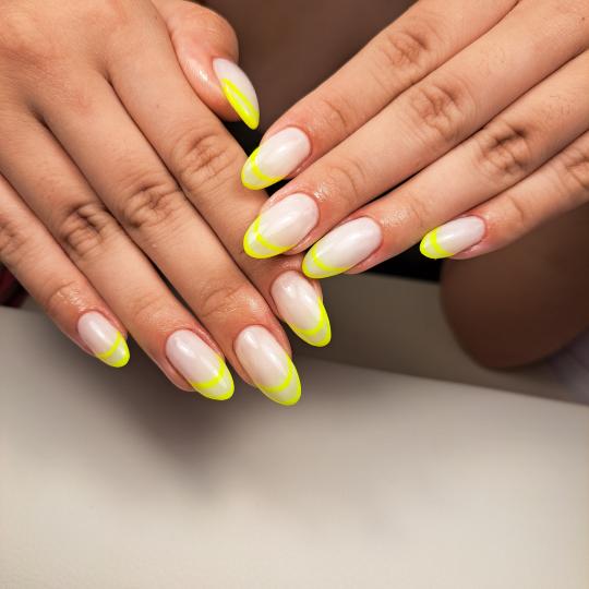 M Amalfy Beauty #beograd Ojačavanje noktiju Ojačavanje noktiju gelom - L dužina Nokti