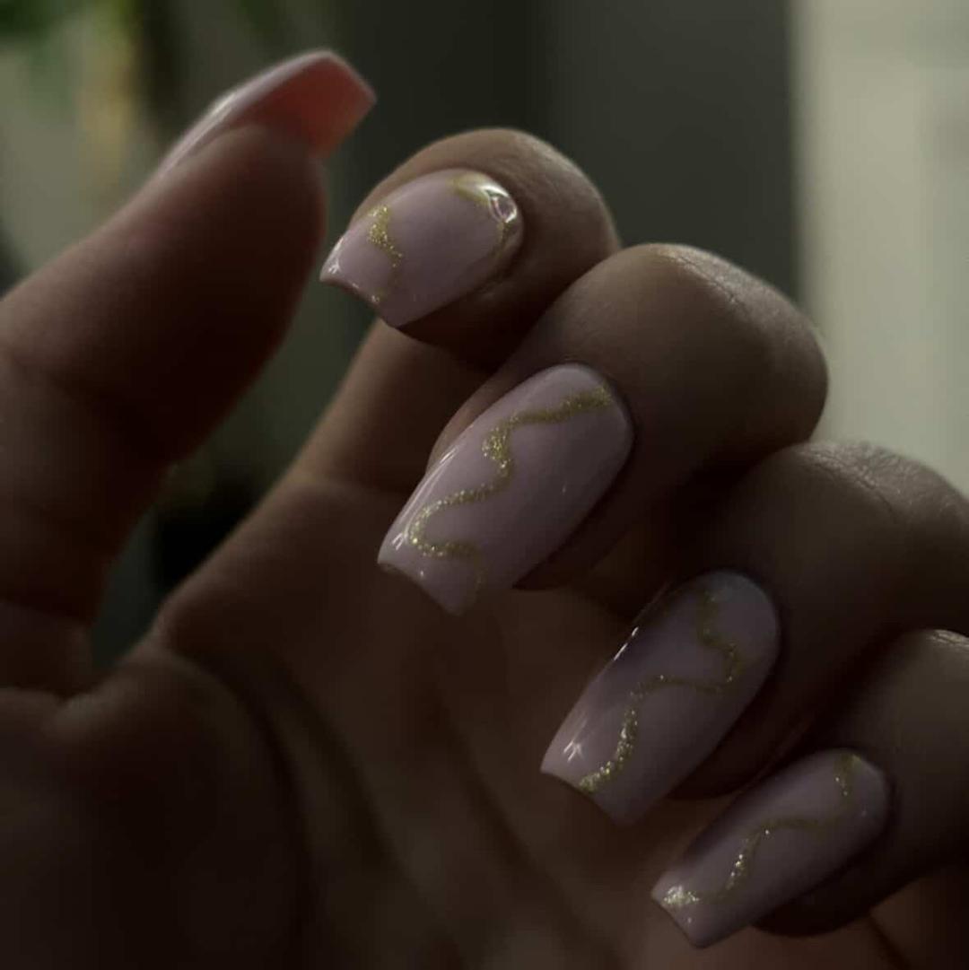 Korekcija noktiju tuđeg rada + boja - L dužina - Del Art L, Beograd Korekcija noktiju Nokti Korekcija noktiju, Beograd, Slavija, Autokomanda, Neimar