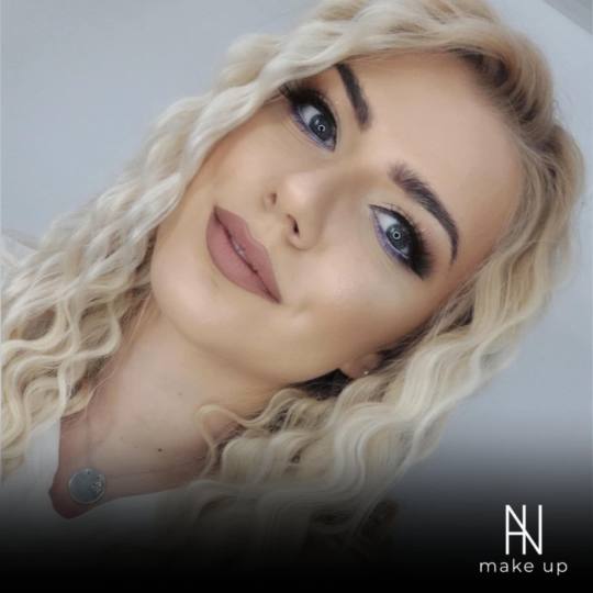 Agapi Studio #nis Make-up / šminkanje Profesionalno šminkanje + veštačke trepavice