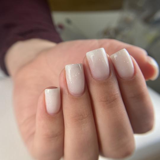 Ayva Nail Studio #beograd Ojačavanje noktiju Ojačavanje prirodnih noktiju gelom - S dužina