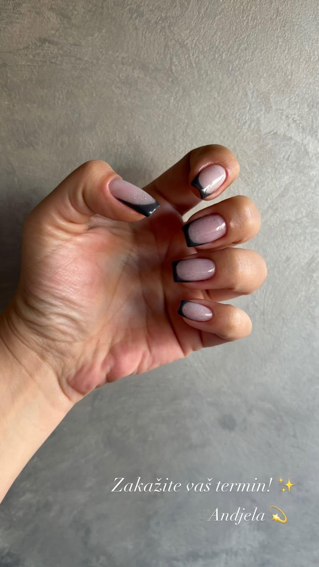 Maison Beauty #beograd Manikir Korekcija / ojačavanje noktiju gelom