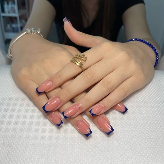 Sneža Nails #beograd Izlivanje noktiju Izlivanje noktiju gelom - M dužina