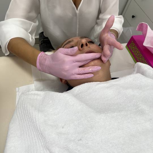 GM Beauty studio #beograd Tretman lica Higijenski tretman lica + ampula