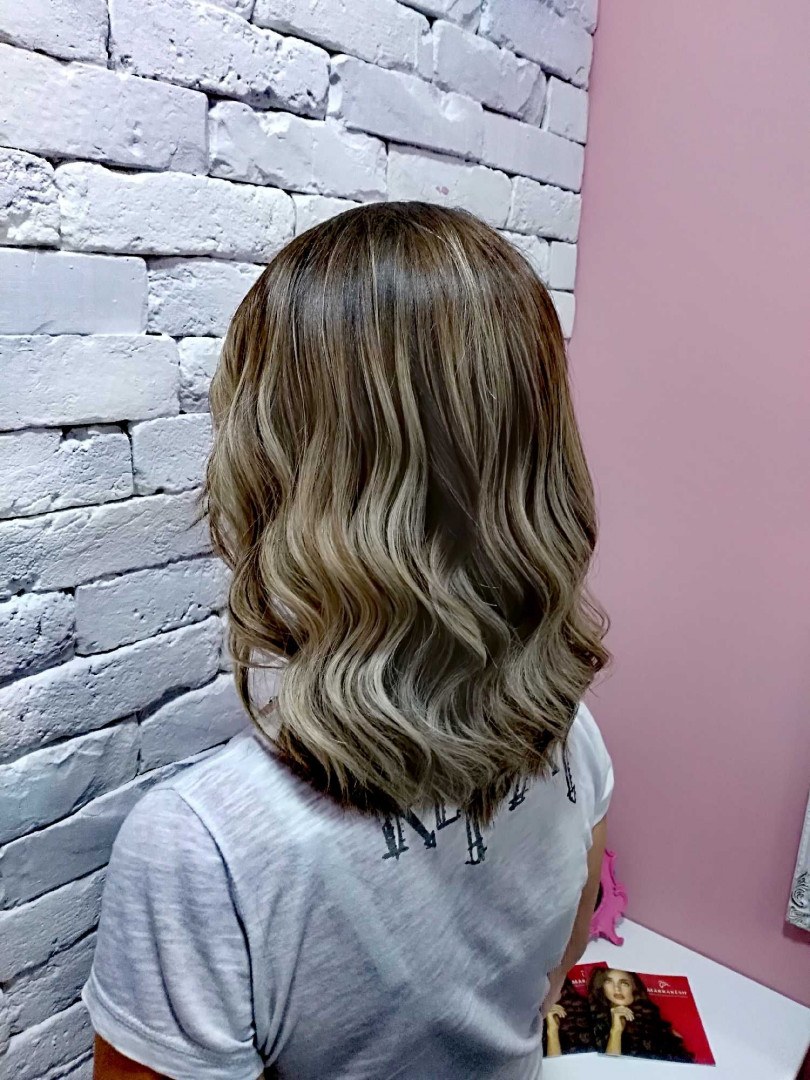 Express Beauty #beograd Feniranje i stilizovanje Feniranje na ravno / talase - extra duga kosa