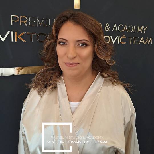 BEAUTY CENTER Viktor Jovanović #subotica Make-up / šminkanje Profesionalno šminkanje bez trepavic
