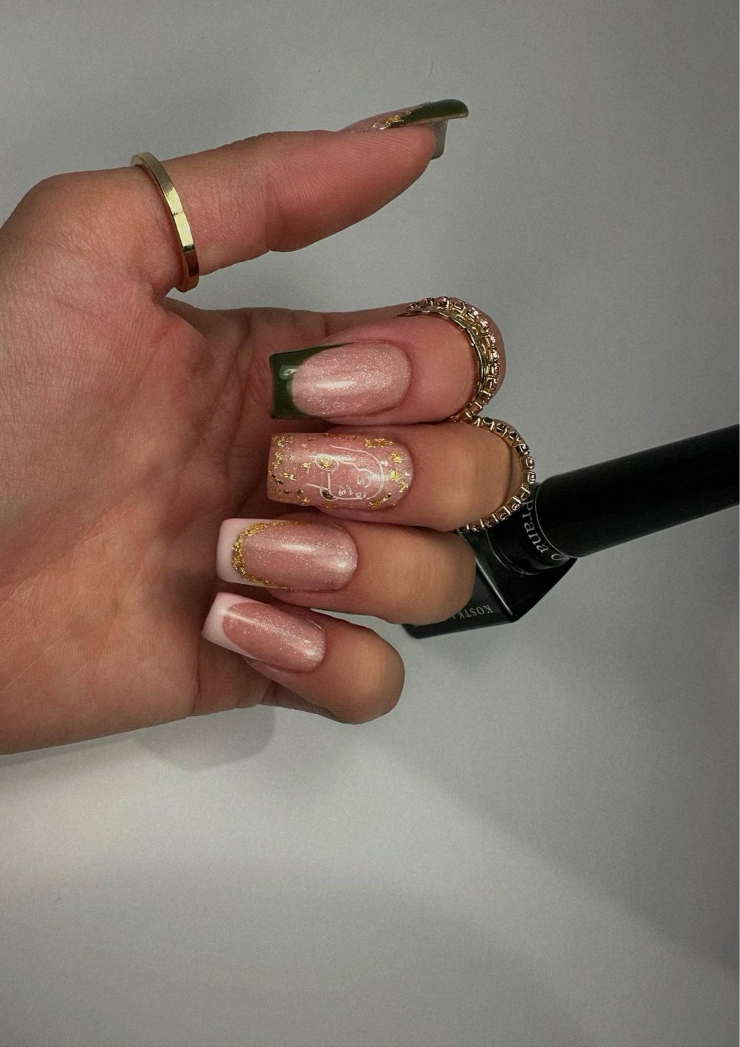 La belle beauty corner #nis Izlivanje noktiju Izlivanje noktiju gelom - M dužina