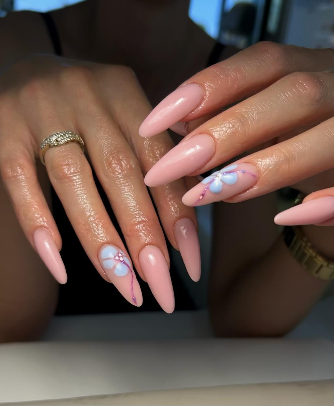 Izlivanje noktiju gelom - L dužina - Vanilla rain beauty - Banovo brdo, Beograd Izlivanje noktiju Nokti Izlivanje noktiju, Beograd, Banovo brdo