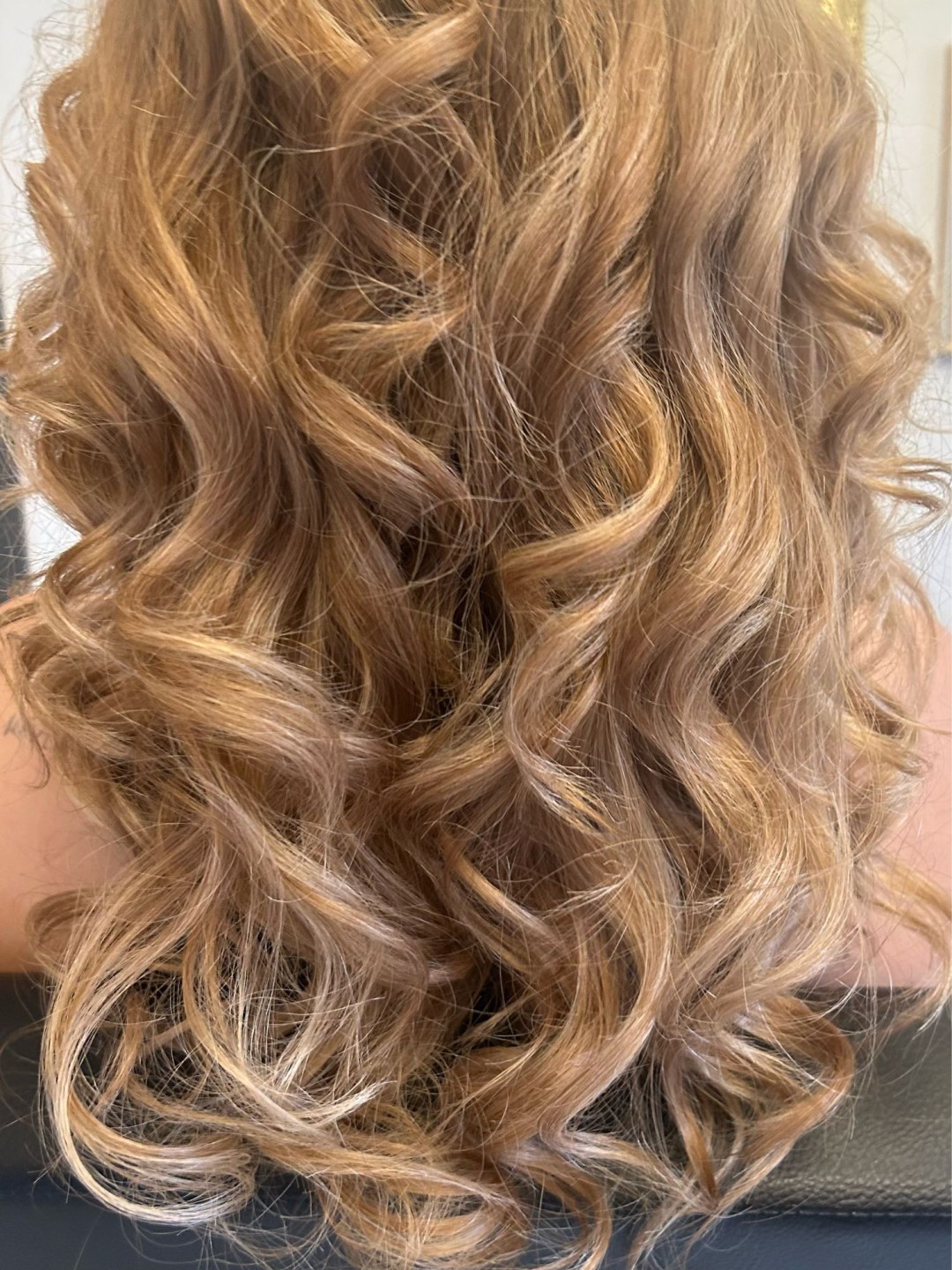 Esthetique Privé #beograd Pramenovi GOLDWELL Pramenovi + preliv + feniranje - duga kosa