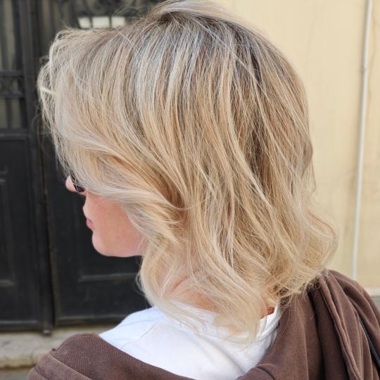 Kotenkova Studio & Education #beograd Pramenovi Blond tehnike cele dužine - kosa srednje dužine Zn