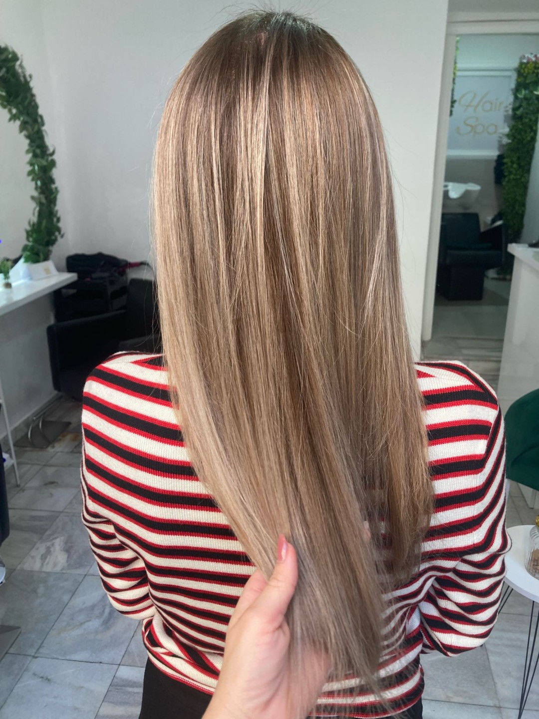 Atelje Glossy Hair #beograd Pramenovi Pramenovi na foliju - duga kosa