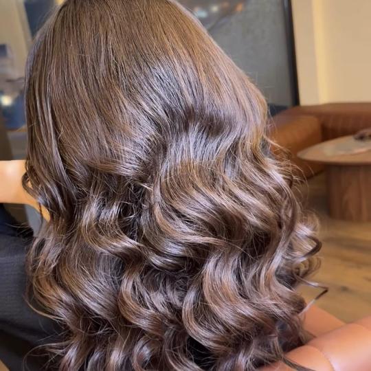 Diamond Beauty #beograd Uvijanje, lokne i talasi Holivudski talasi - duga kosa