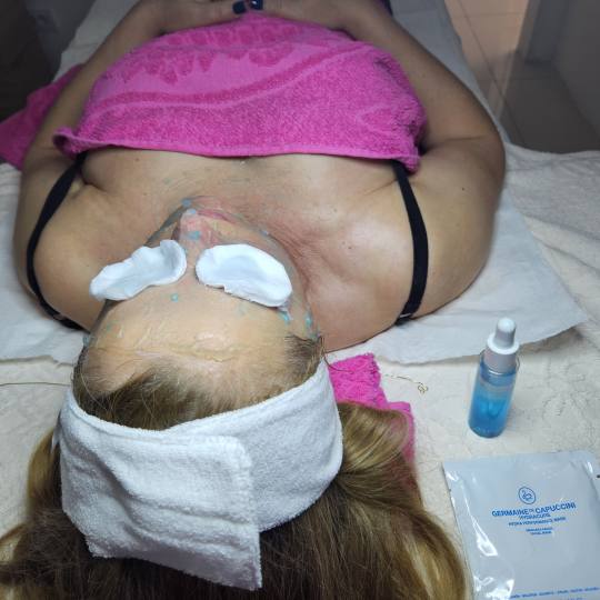 Ogledalce Starmedic #beograd Tretman lica Hidratacija preparatima