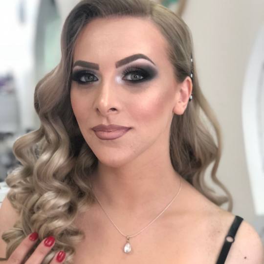Olymp Beauty #nis Make-up / šminkanje Šminka za venčanje Profesionalno šminkanje + veštačke tr