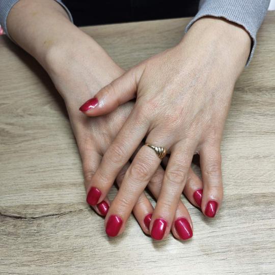 Shishi beauty studio #beograd Manikir Aparaturni manikir + gel lak Aparaturni manikir+gel lak,uredni