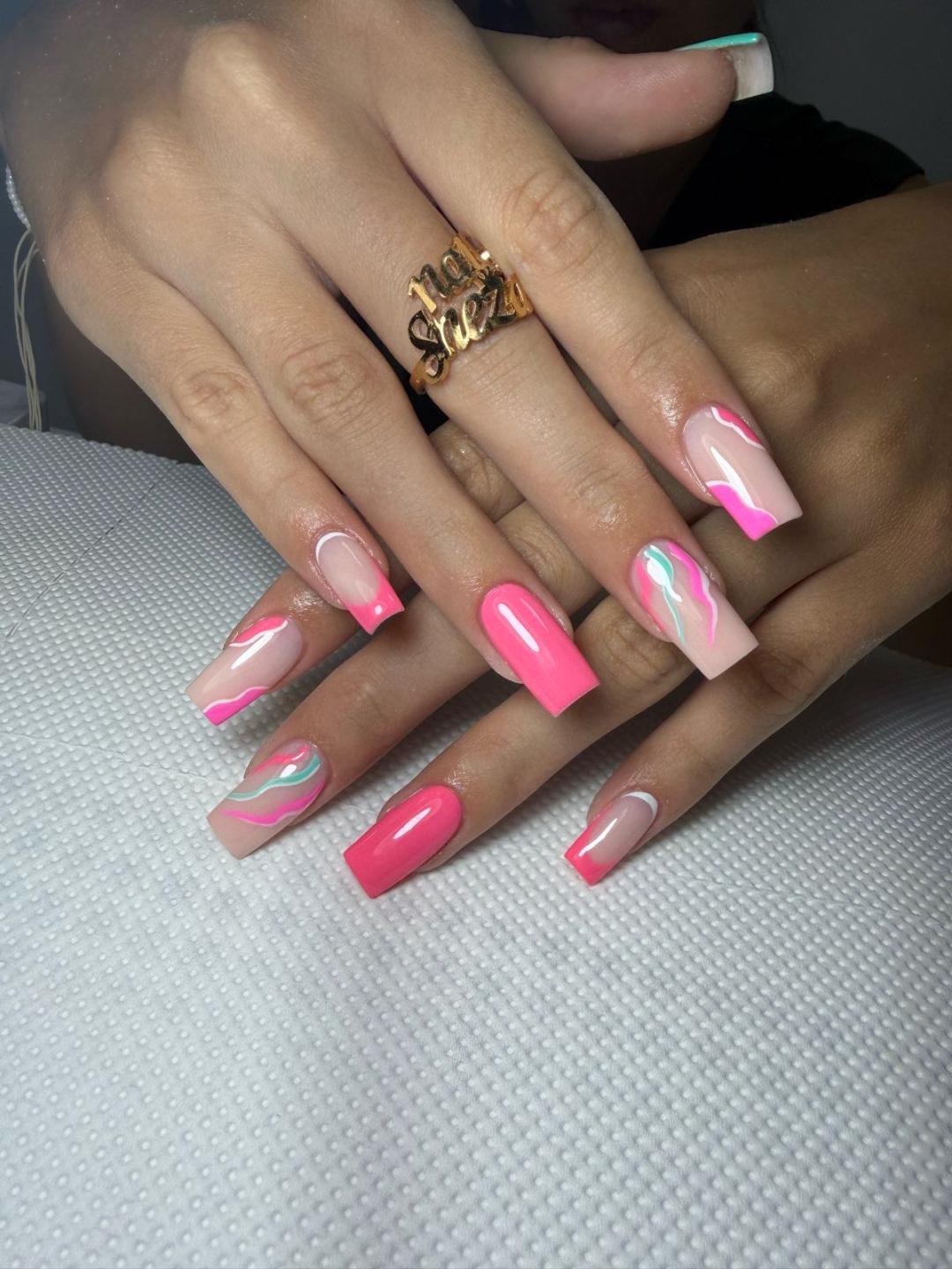 Sneža Nails #beograd Izlivanje noktiju Korekcija noktiju salonski rad - M dužina