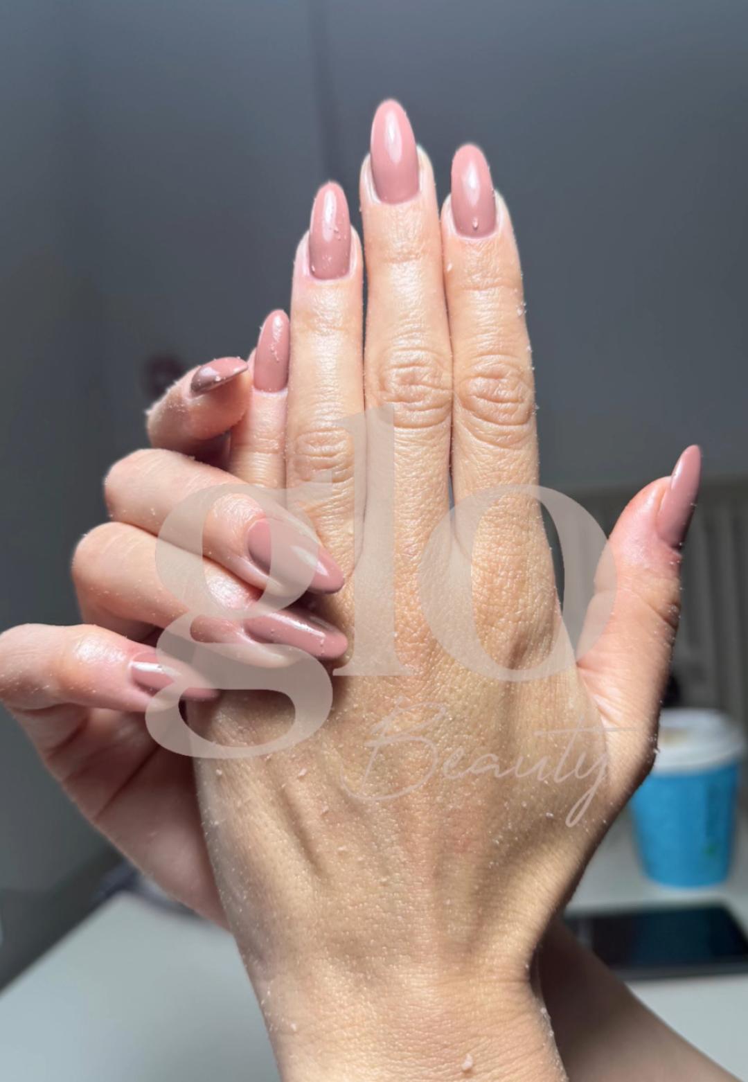 Korekcija izlivanja noktiju gelom - L dužina - Glo, Beograd Izlivanje noktiju Nokti Izlivanje noktiju, Beograd, Novi Beograd blokovi, Belville, Savski kej