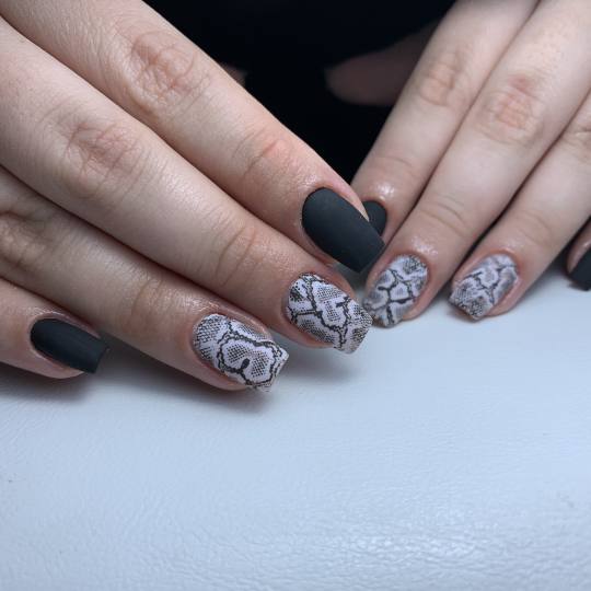 Studio Crystal by Sandra #beograd Izlivanje noktiju