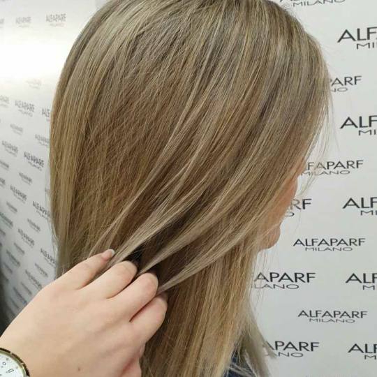 Alfaparf Studio Ada Mall #beograd Pramenovi Pramenovi na foliju + preliv - duga kosa