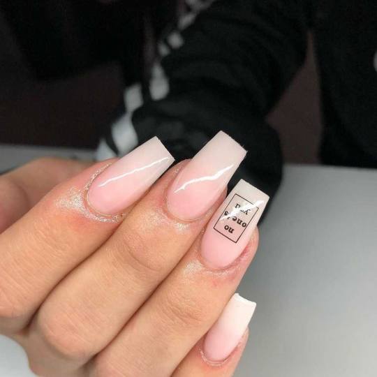 Salon Celebrity Lauren #beograd Korekcija noktiju gelom ART NAiL