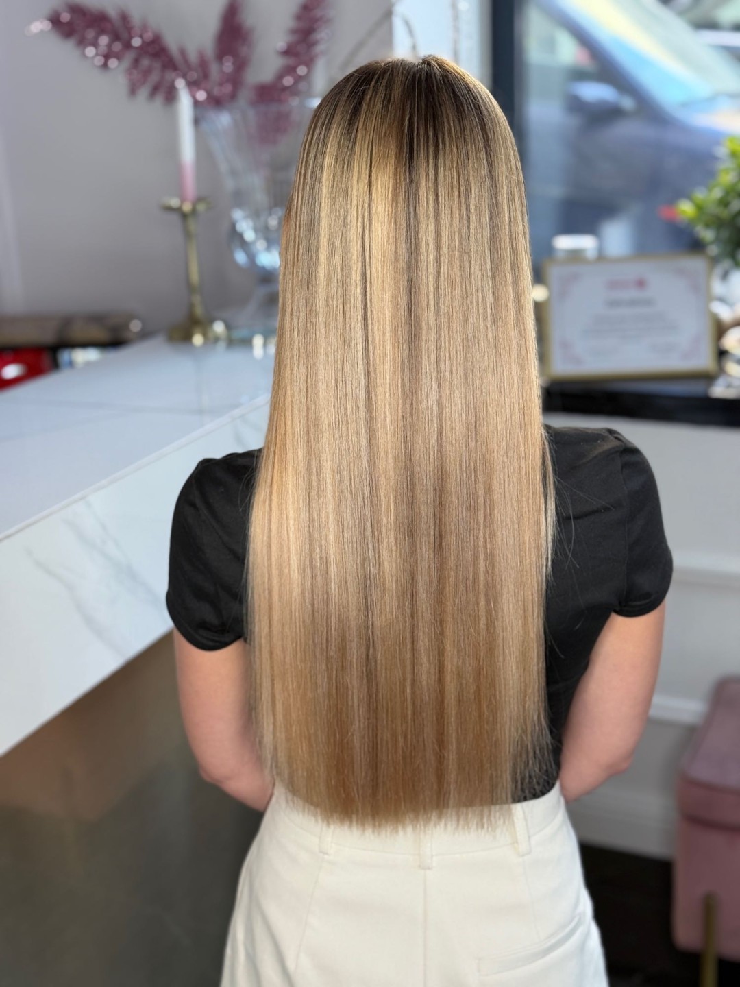 Esthetique Privé #beograd Pramenovi Pramenovi na foliju +Preliv + Feniranje +Šišanje +Black Caviar tretman