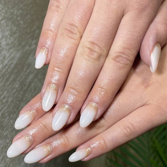 Beauty room Zvezdara #beograd Izlivanje noktiju Izlivanje noktiju gelom - M dužina