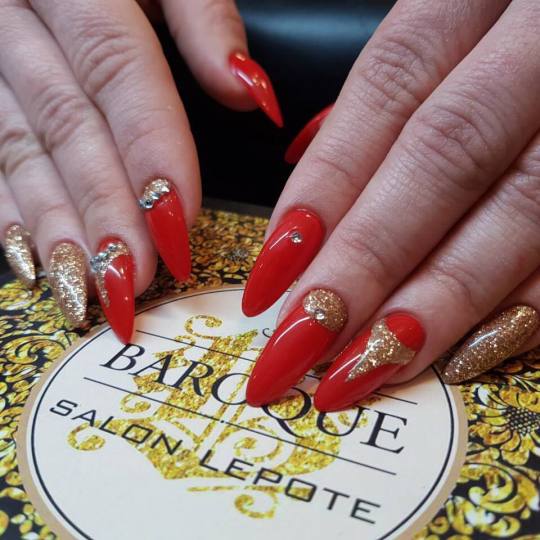 Baroque #beograd Izlivanje noktiju Izlivanje noktiju gelom + gel lak - duži nokti