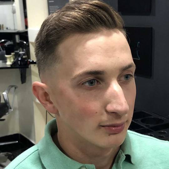 Headroom #beograd Muško šišanje Muško šišanje makazama + mašinicom ✂️ Nikola