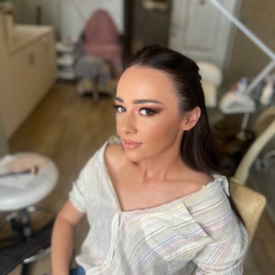 Bibi beauty centar #beograd Make-up / šminkanje Profesionalno šminkanje + veštačke trepavice mak