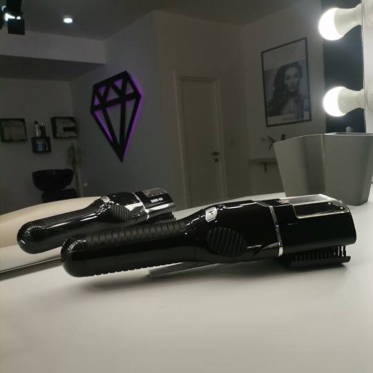 Black Diamond 13 Hairstudio #beograd SplitEnder Pro za uklanjanje ispucalih krajeva kose! Ova spravi