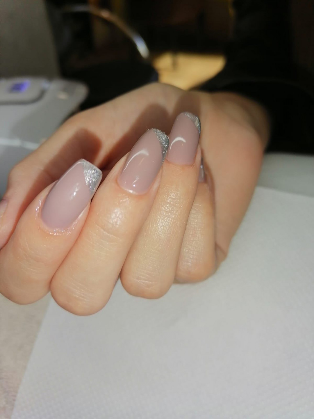 Bibi beauty centar #beograd Nadogradnja noktiju Nadogradnja noktiju tipsama