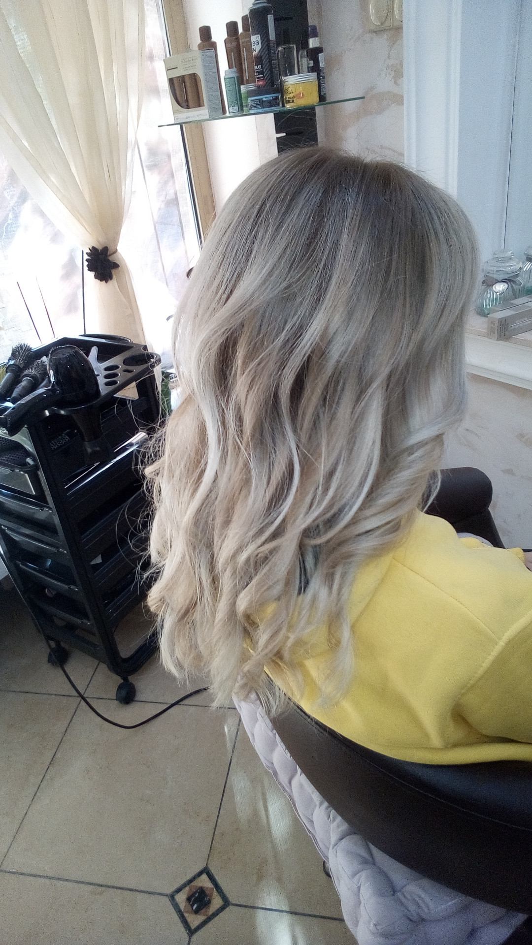 L 'amie salon de beaute #beograd Farbanje kose