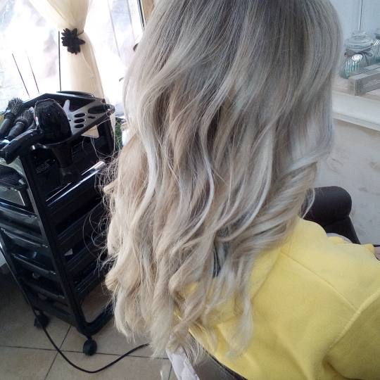 L 'amie salon de beaute #beograd Farbanje kose