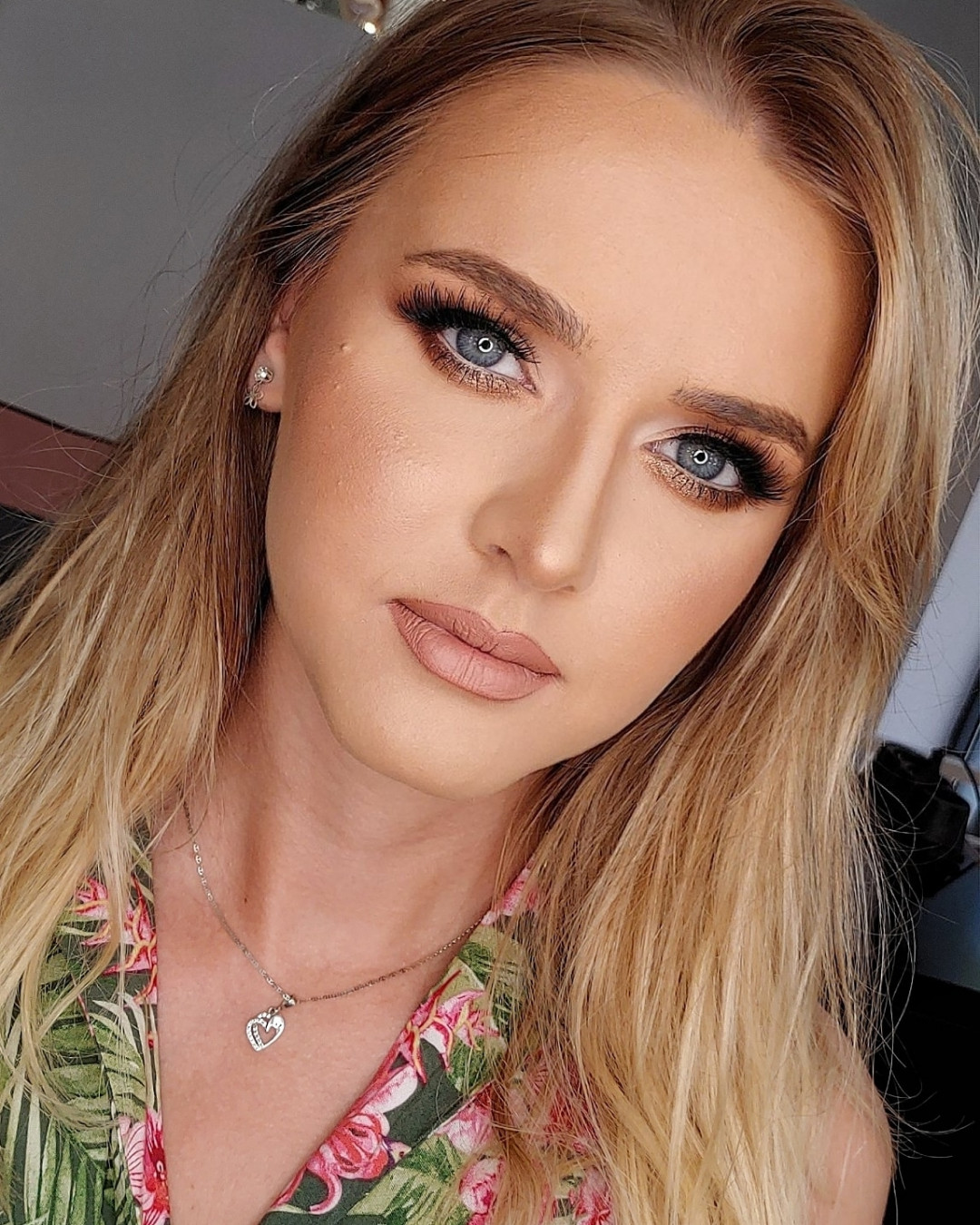 Gloss studio #nis Make-up / šminkanje Profesionalno šminkanje
